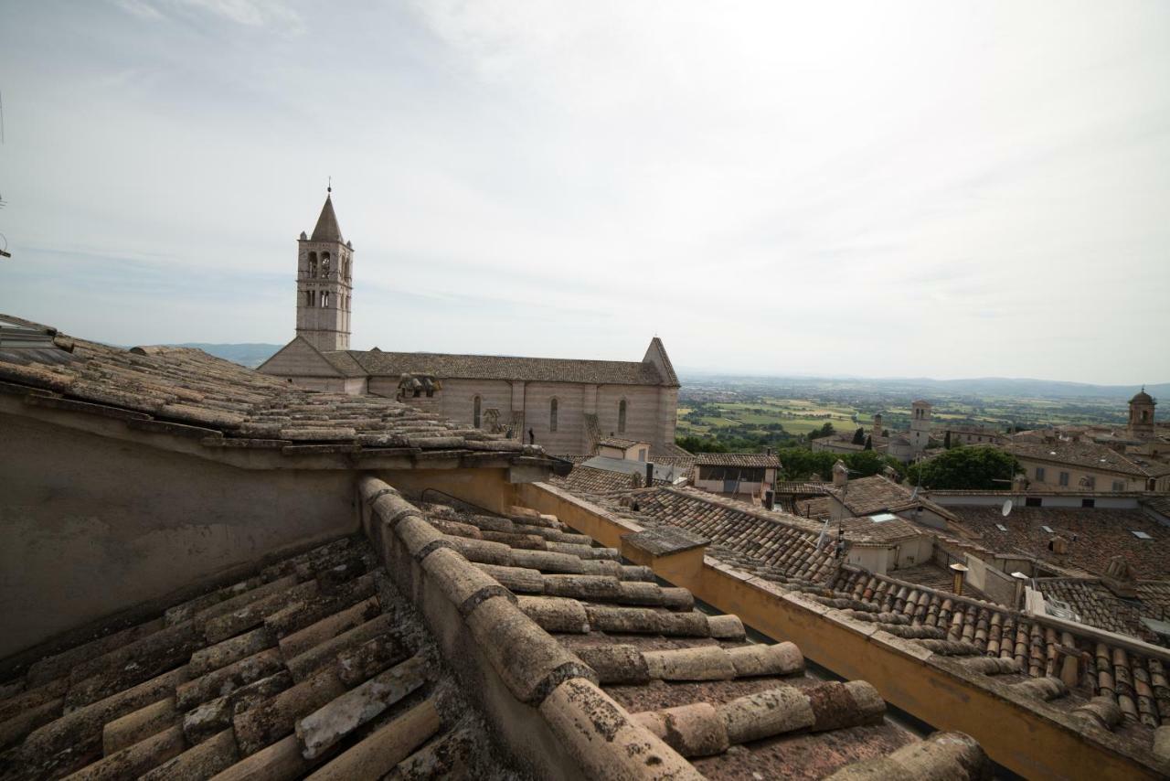 La Viola Di Assisi Hotel Exterior photo